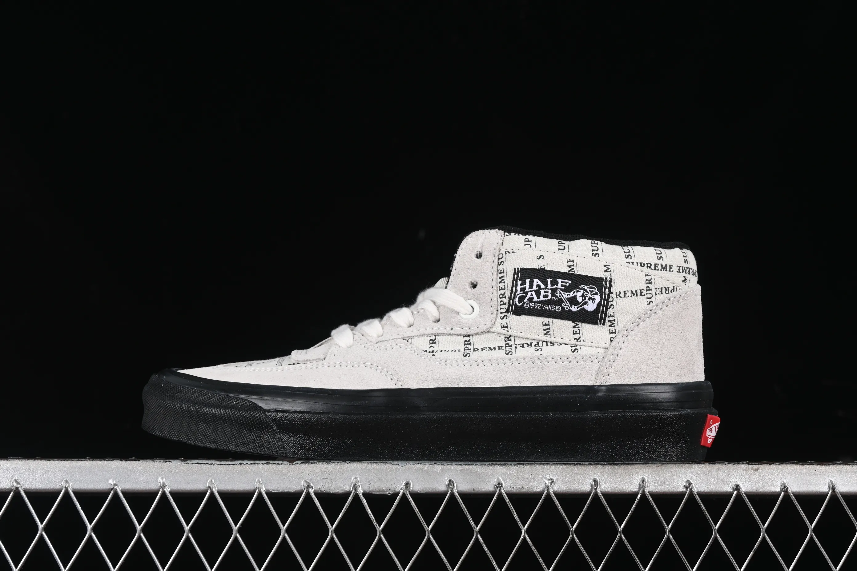 All categories Vans Vans series Vans Mid Vans China Vans Half Cab Pro 92 Vans official retro casual simple versatile skateboard shoes VN0A3QPH2YV
